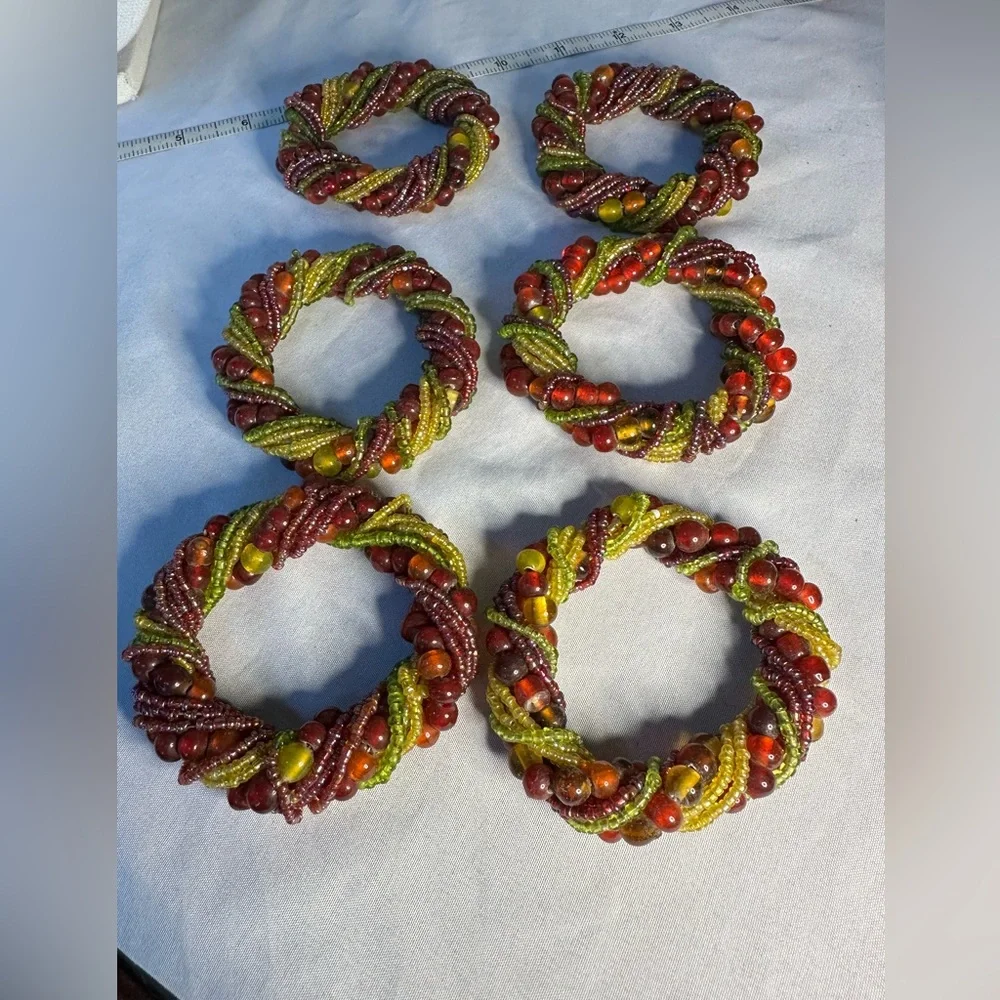 6 twisted glass bead napkin rings